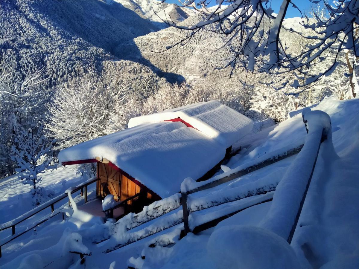 Les Toits Rouges - Le Luxe De La Simplicite Au Bout Du Sentier Acomodação com café da manhã Saint-Étienne-de-Tinée Exterior foto